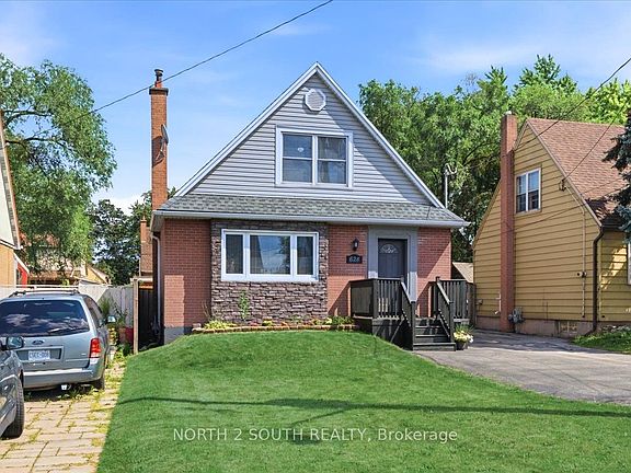 2nd image of 624 Brighton Ave