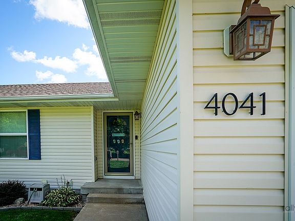 4th image of 4041 Lillie Dr