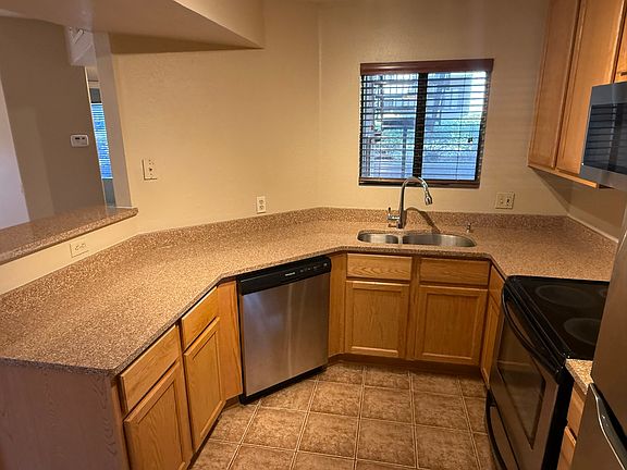 4th image of 5751 N Kolb Rd Unit 11102