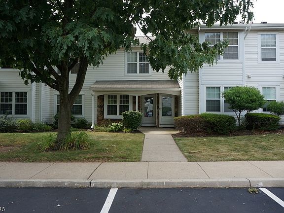 2nd image of 79 Oswestry Way #79