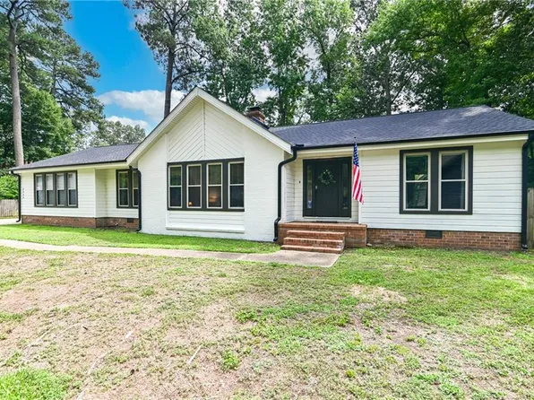 2205 Windy Pines Bnd, Virginia Beach, VA 23456