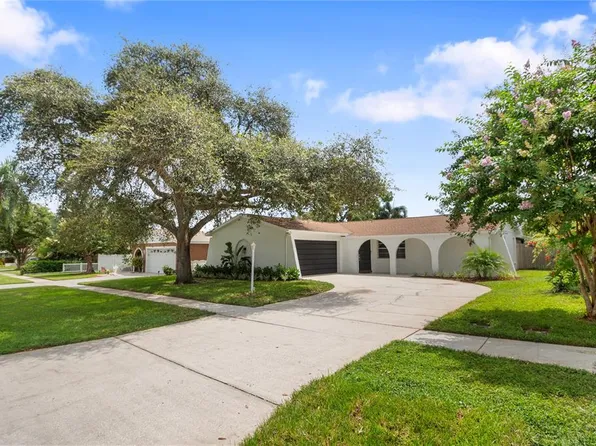 11224 122nd Ave, Seminole, FL 33778