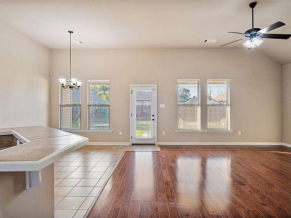 5th image of 15645 Heartstone Dr
