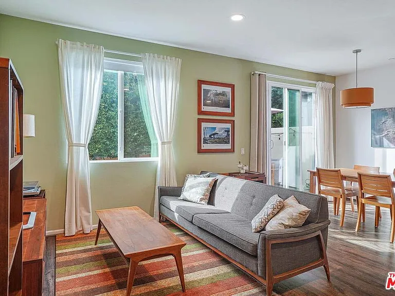 7607 N Patriot Way — Photo 1