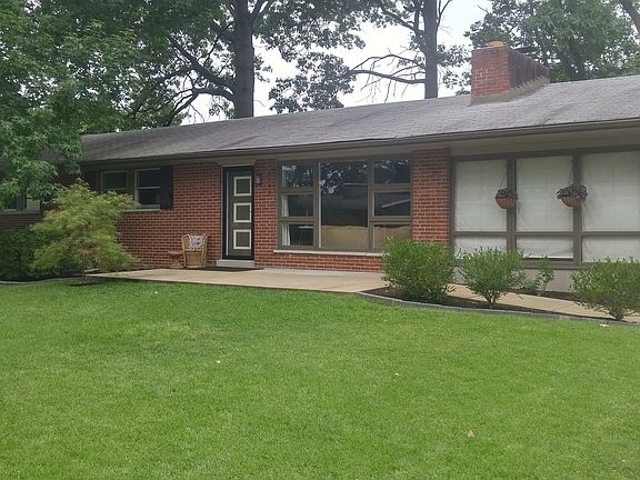 3rd image of 8733 Gayle Ave