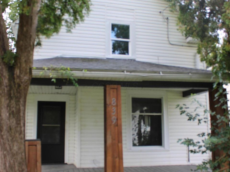 1st image of 839 Bennett St