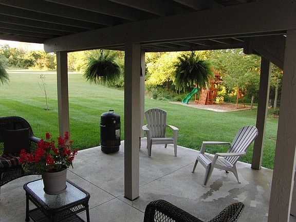 4th image of 8815 Oakshire Dr NW