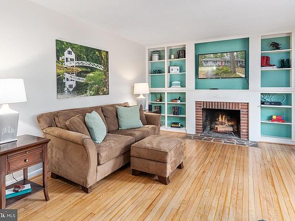 5th image of 803 Teakwood Dr