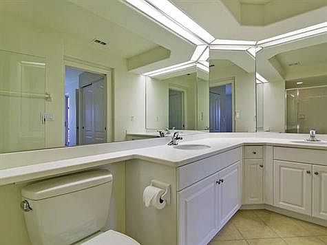 5th image of 8761 Piazza Del Lago Cir Unit 103