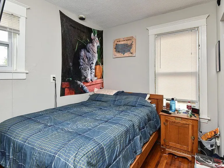 1226 Adams St NE — Photo 6
