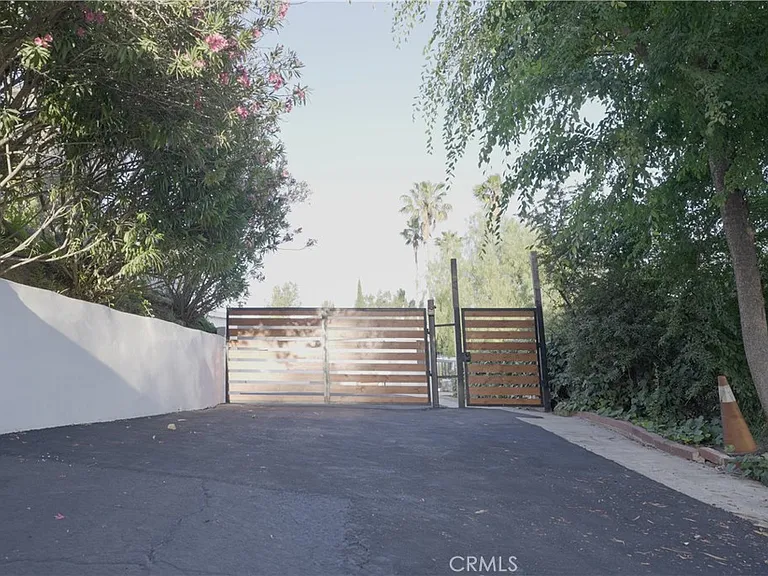 2600 Topanga Skyline Dr — Photo 13