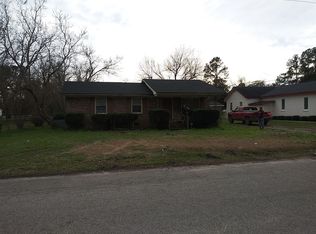 606 Henry McGill St, Marion, SC 29571