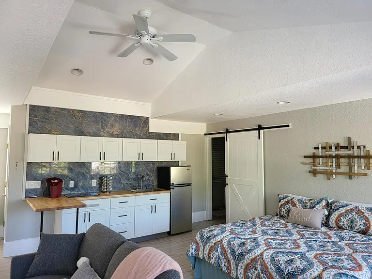 10750 Claire Ln #A — Photo 3