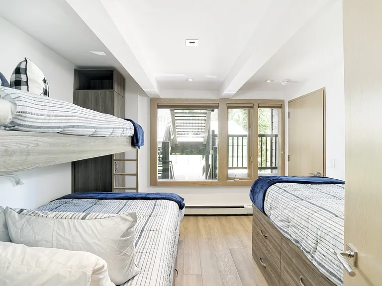 124 W Hyman Ave #2B — Photo 8