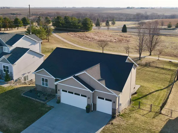 726 E 26th St N, Newton, IA 50208