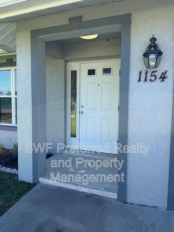 3 bed, 2.0 bath, $1,800 — Photo 1