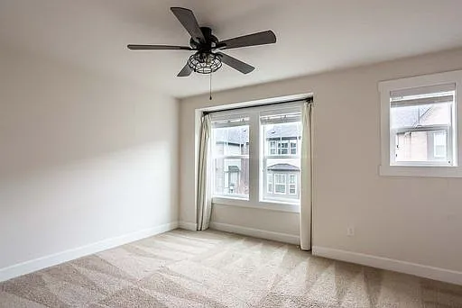 1371 Brooklyn Walk NE — Photo 11