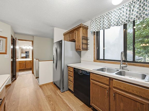 5th image of 2830 32nd St S