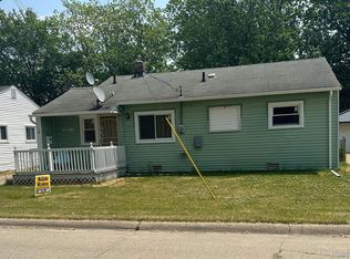 32011 Cheboygan Ct, Westland, MI 48186