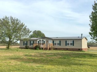 629 Cypress Creek Rd, Richlands, NC 28574