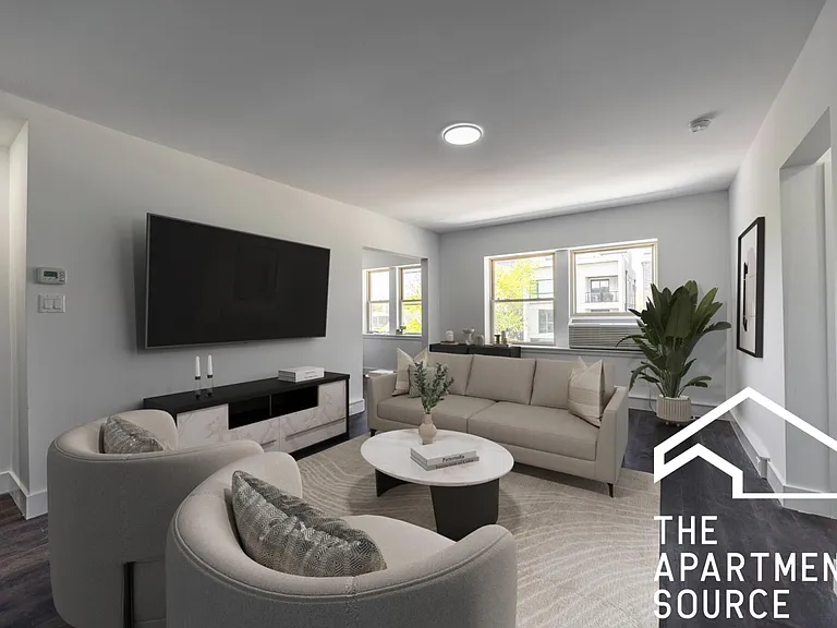 1556 W Hollywood Ave #3 — Photo 1