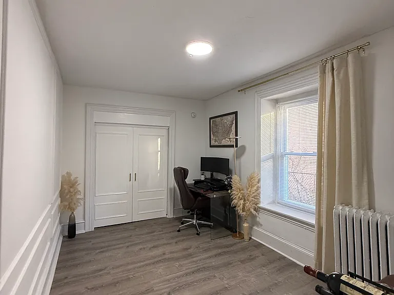 374 Lyceum Ave #1 — Photo 10