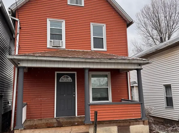 618 Beechwood Ave, Farrell, PA 16121