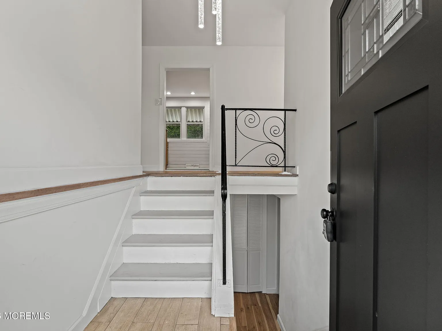 5 bed, 1666 sqft, $5,000 — Photo 4