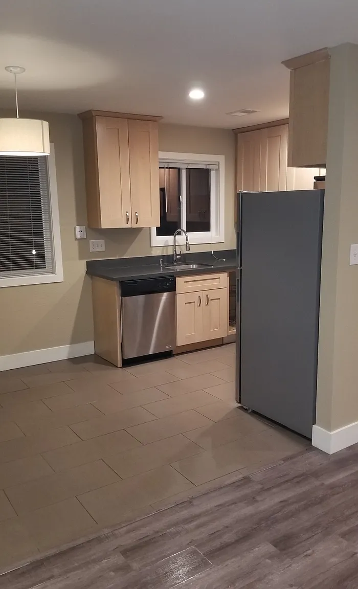 2 bed, 2.0 bath, 875 sqft, $1,849 — Photo 3