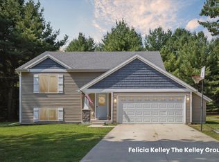 12521 Winter Pines Ct, Sparta, MI