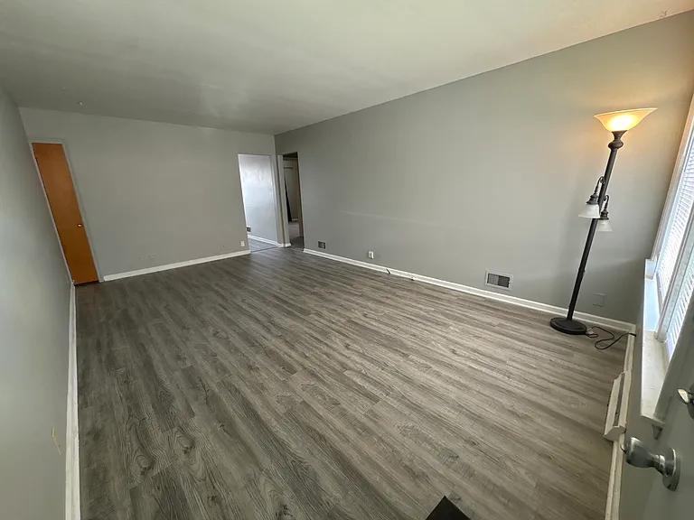 425 N C St #425 — Photo 2