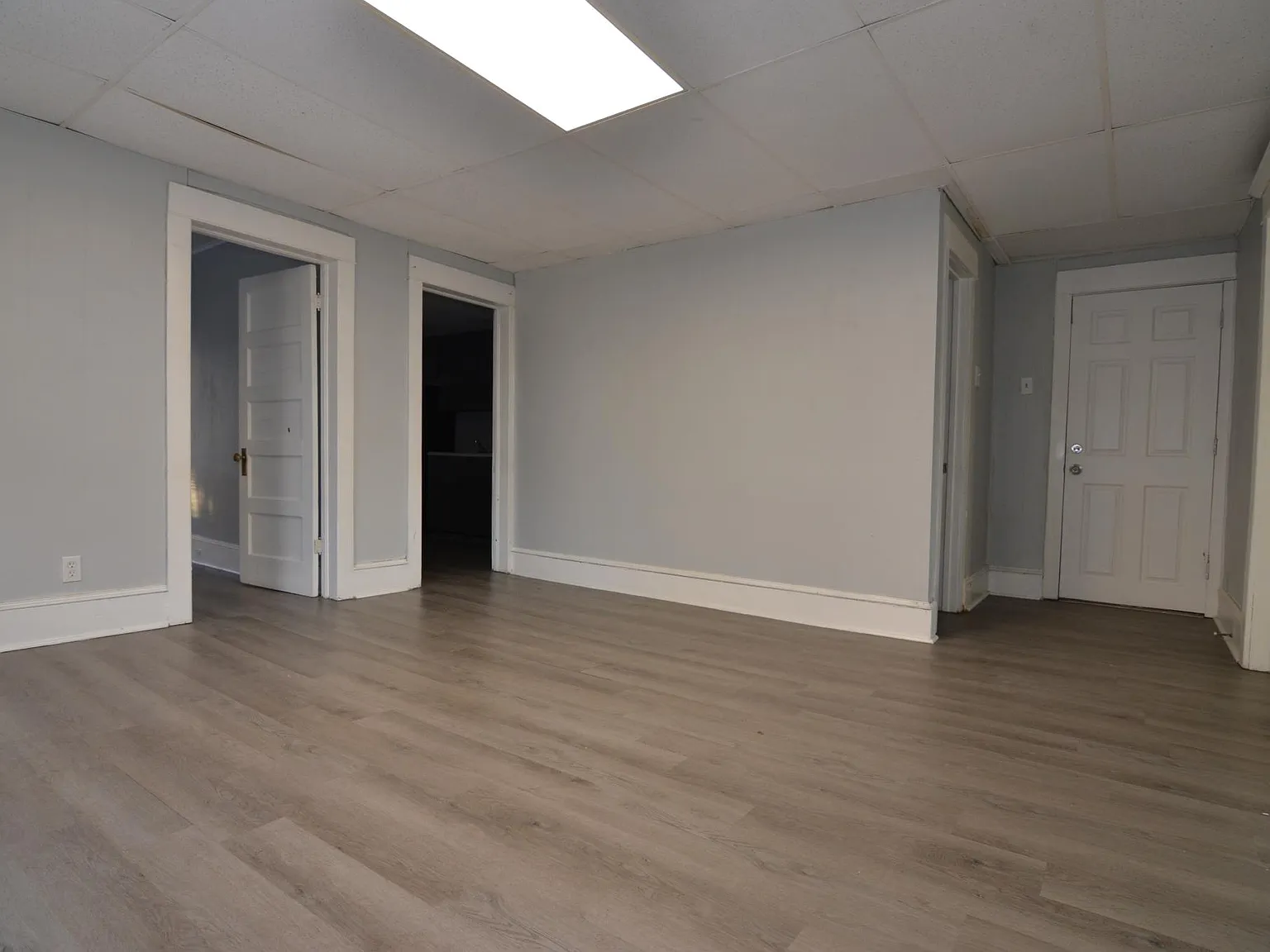 3 bed, 1000 sqft, $1,075 — Photo 1