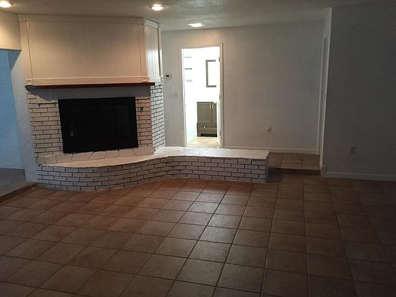 4th image of 9001 82nd Ave