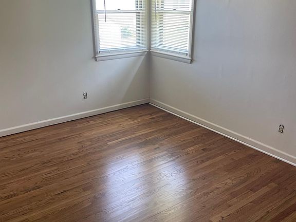 4th image of 723 Dublin Dr