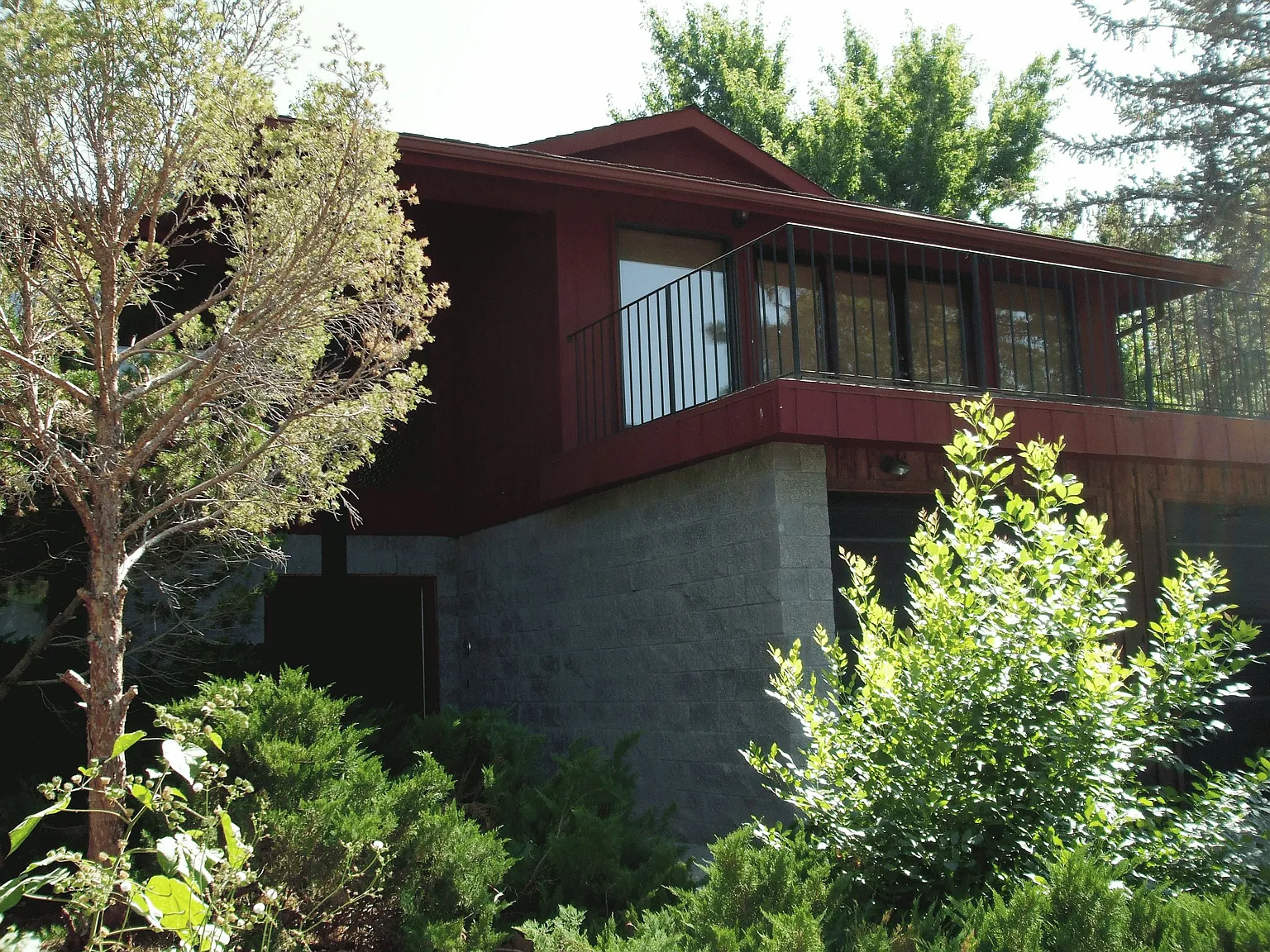3322 Susileen Dr photo 1