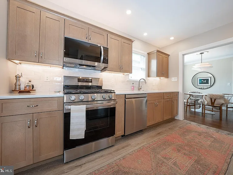 18 Clover Ln — Photo 13