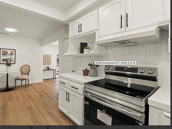 5th image of 34421 Helston Pl