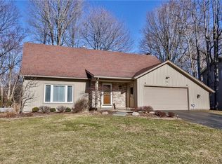 92 Copperfield Rd, Rochester, NY 14615