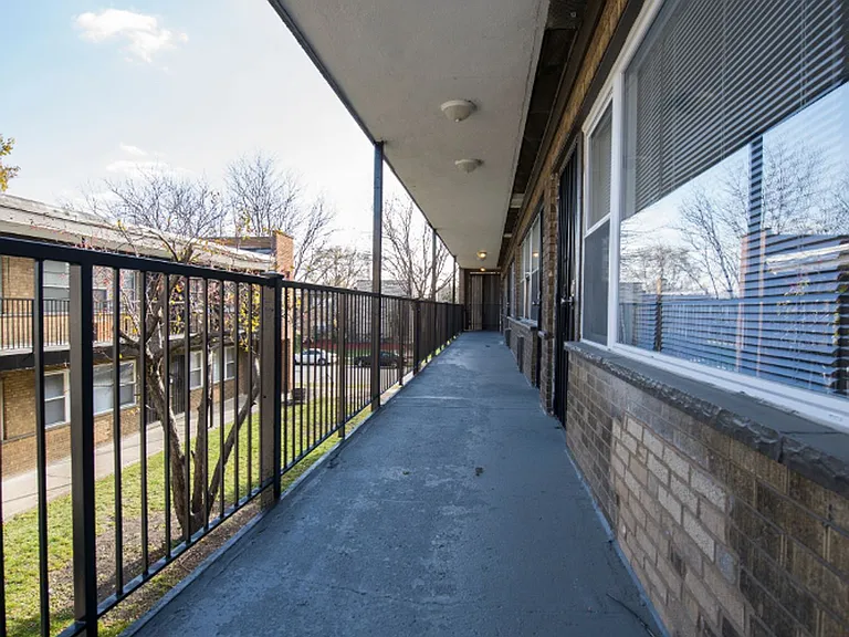 5018 W Jackson — Photo 11