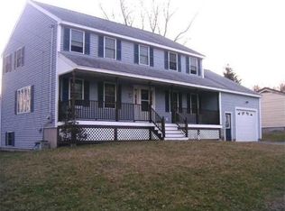 94 Delaware Ave, Lowell, MA 01854