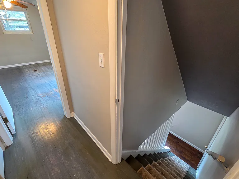 151 Mahoning Dr — Photo 29