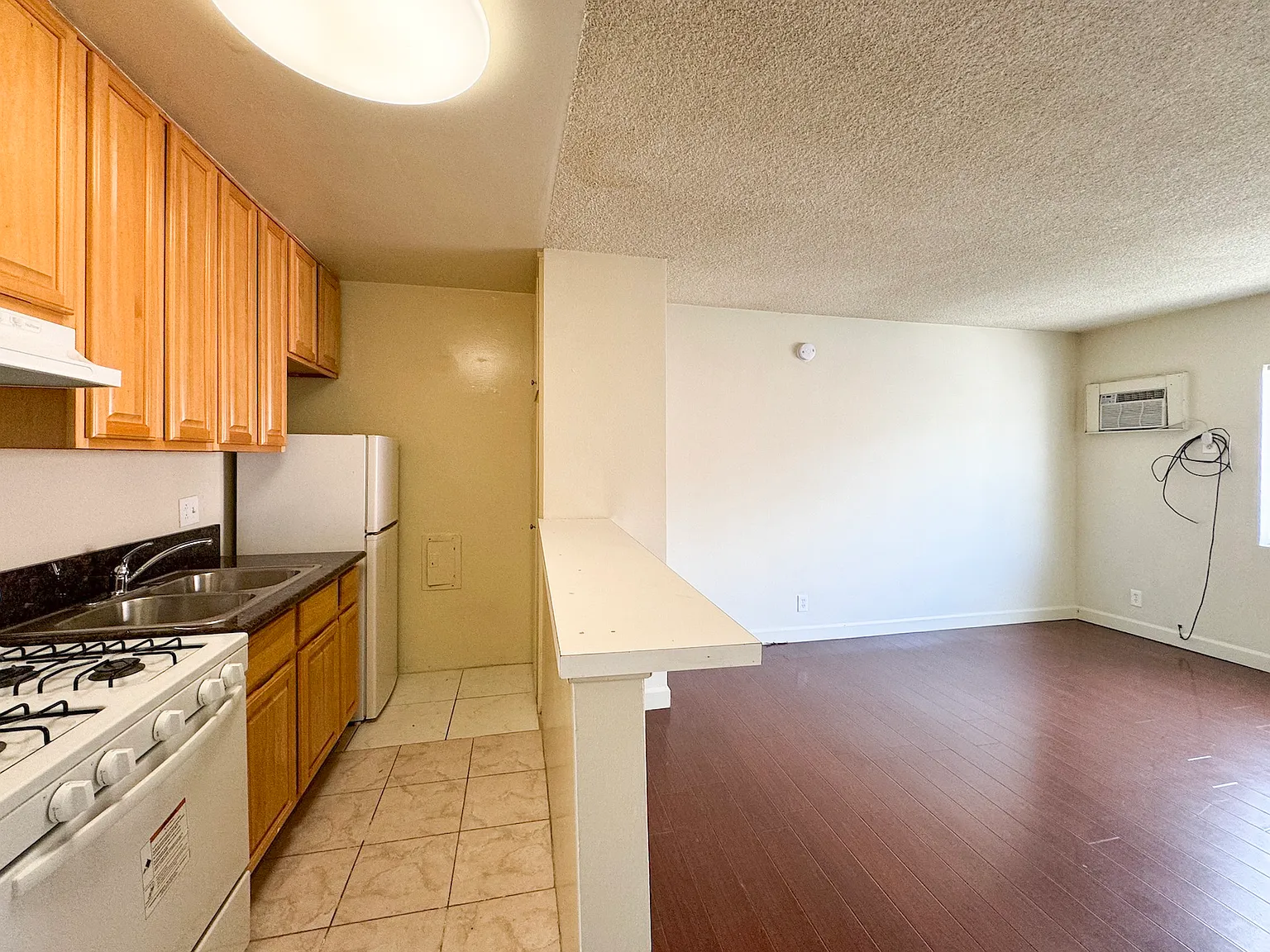 Studio, 380 sqft, $1,445 — Photo 4