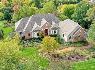 N75W27867 Summerstone Rd, Hartland, WI 53029