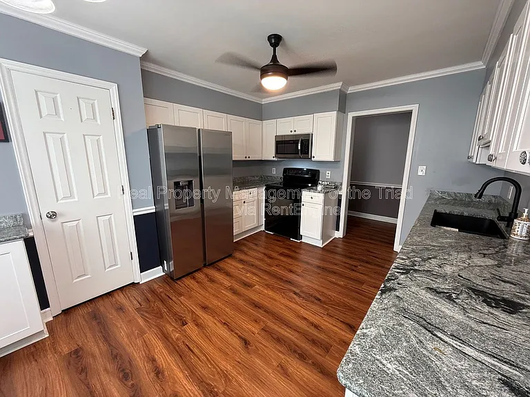 905 Old Winston Rd — Photo 3