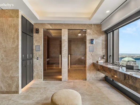 125 Greenwich Street image 10 of 11