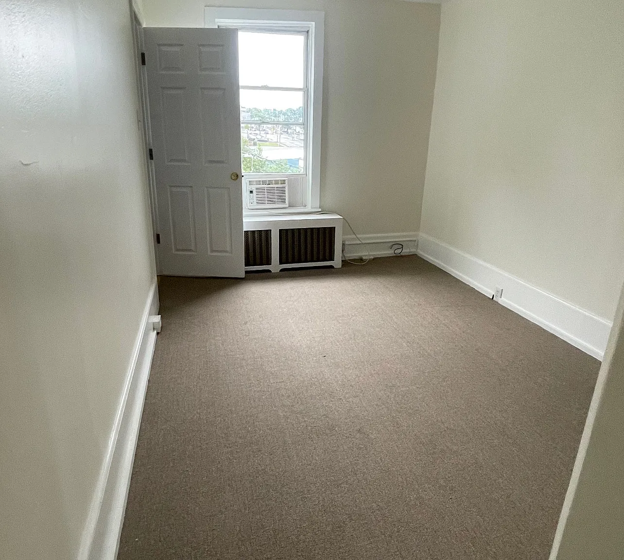 3 bed, $1,500 — Photo 3