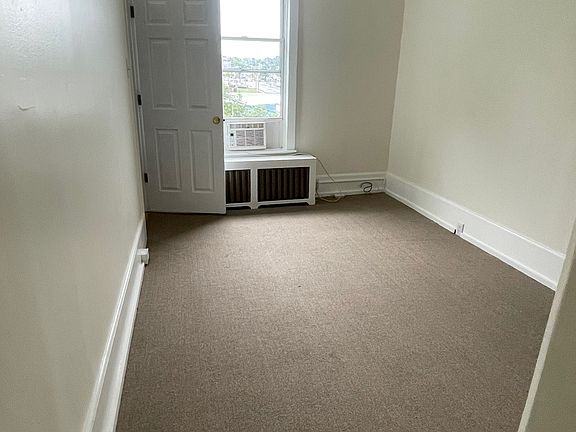 3rd image of 435 S 17th St APT 2