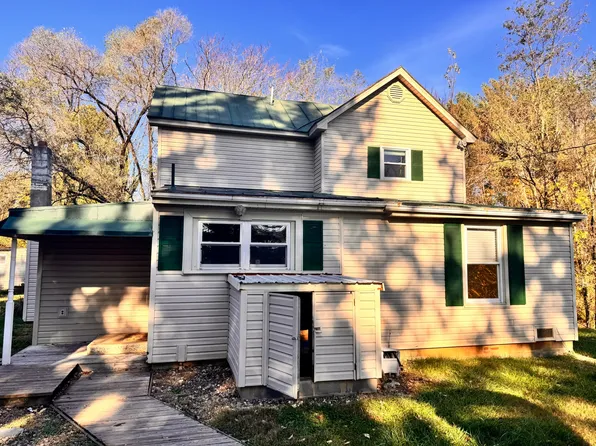 547 Sunset Ave, Troutville, VA 24175