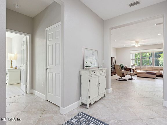 5th image of 240 WOODHURST Drive