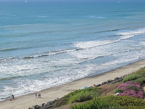 White water, sail boat and Beach Trail views